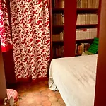 Bel Appartement Ancien Sur Cour Verdoyante